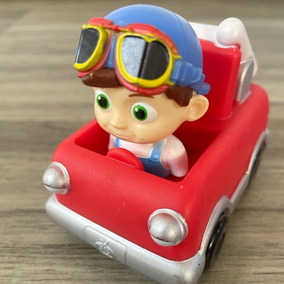 Cocomelon Toy Cars Set - Picture 3 of 8